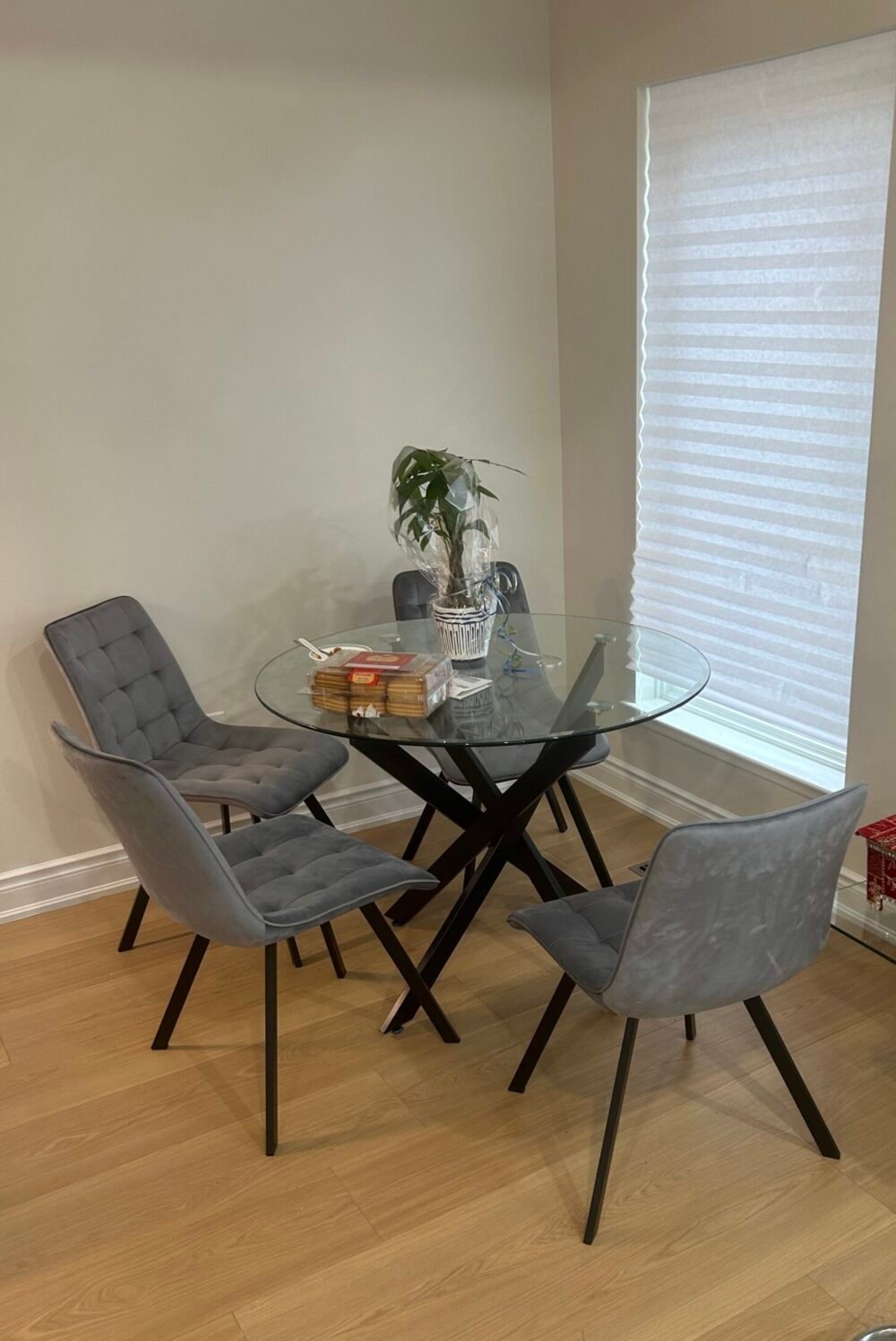 Hero 5-Piece Dining Set
